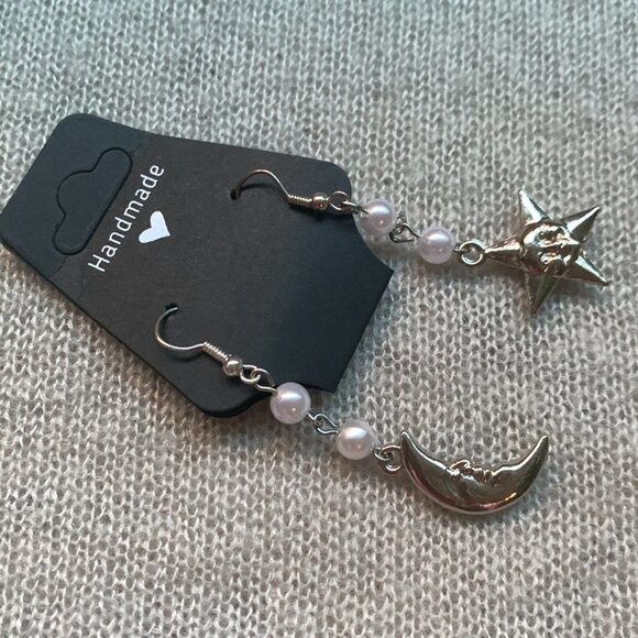 Earrings - Silver and white pearls Moon Star - Picture 2 of 5